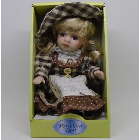Porcelánová bábika sediaca Natália 20cm
